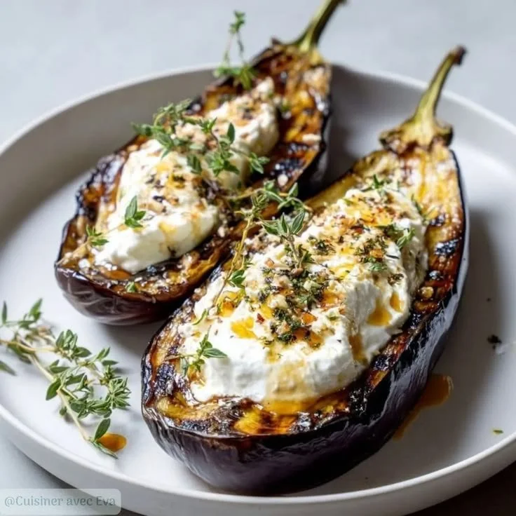 Plat d'aubergine confite au four, une recette savoureuse et unique.