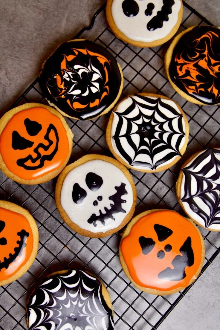 Cookies Halloween décorés pour une fête ou un goûter